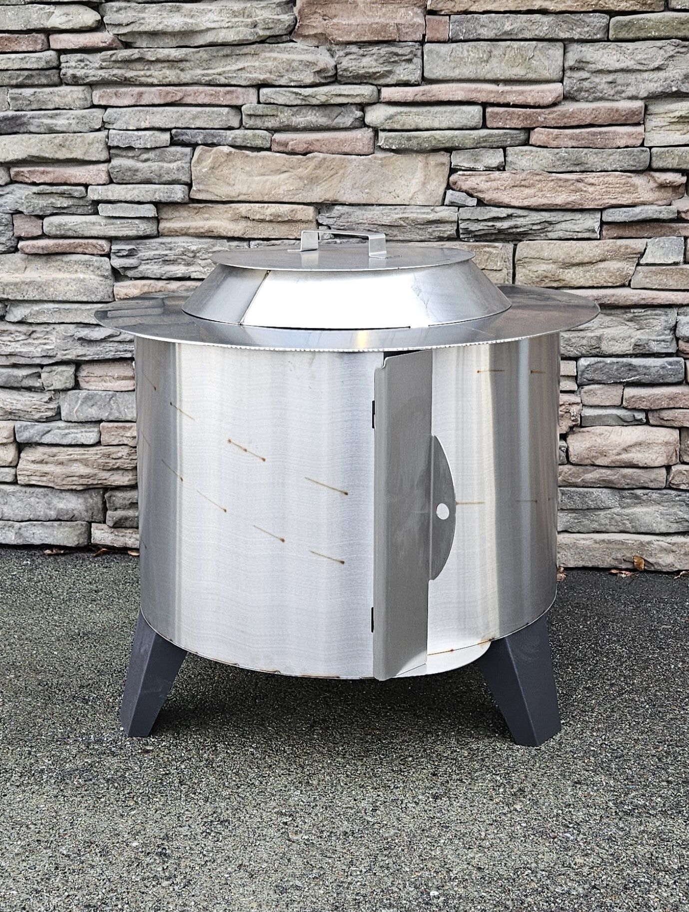 smokeless fire pit