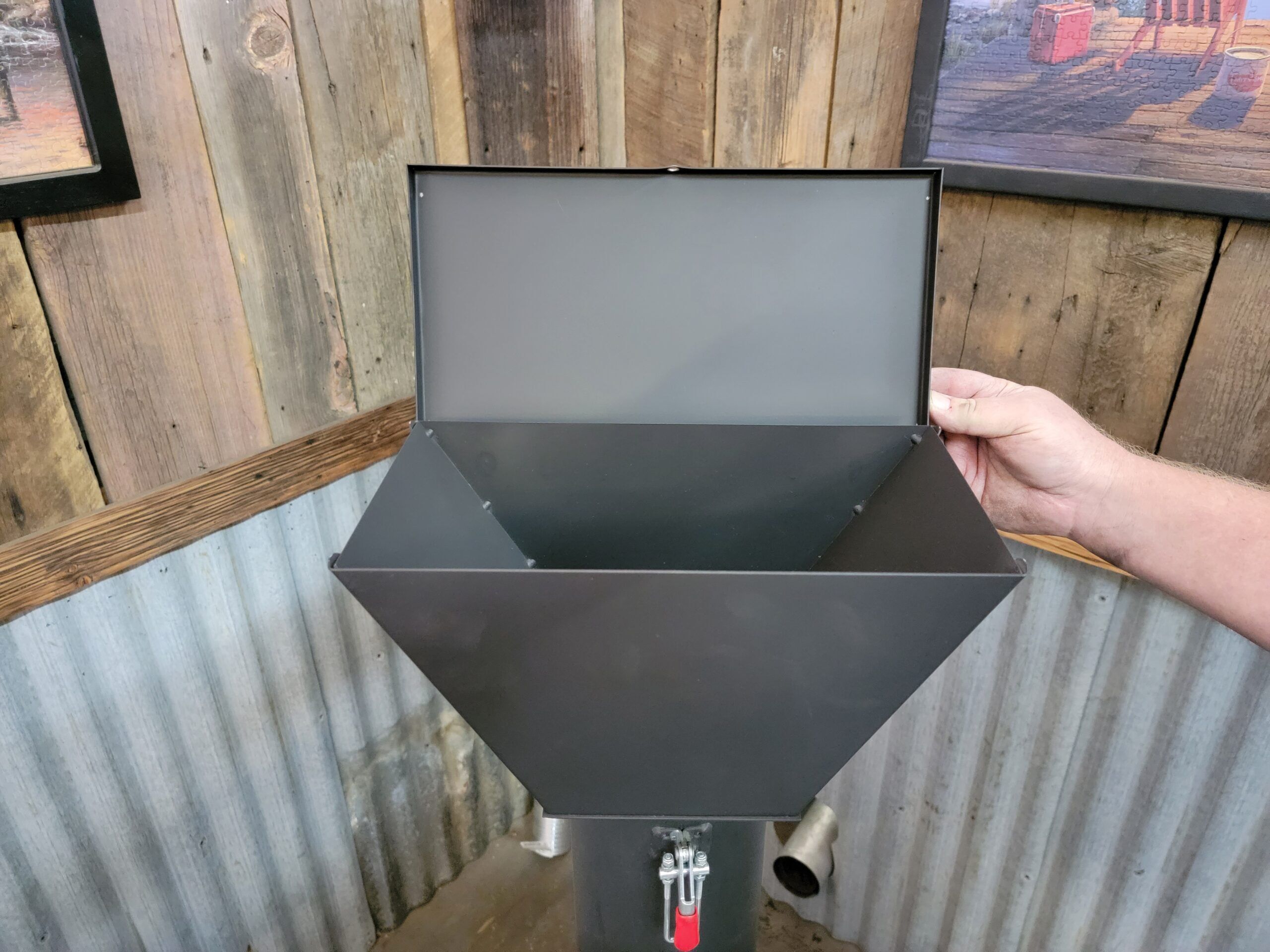 Mini Me 10lbs Pellet Hopper