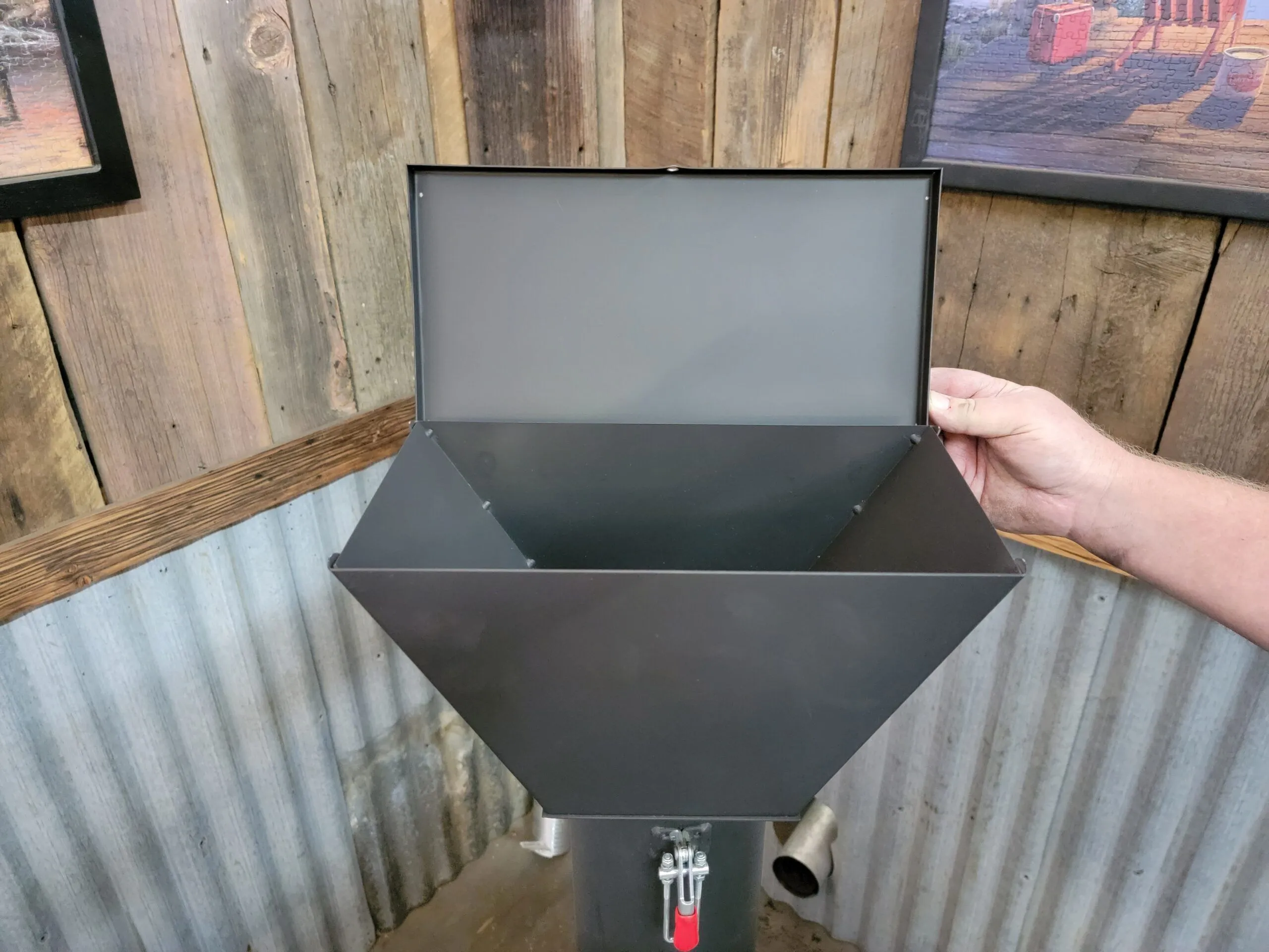 Mini Me 10lbs Pellet Hopper