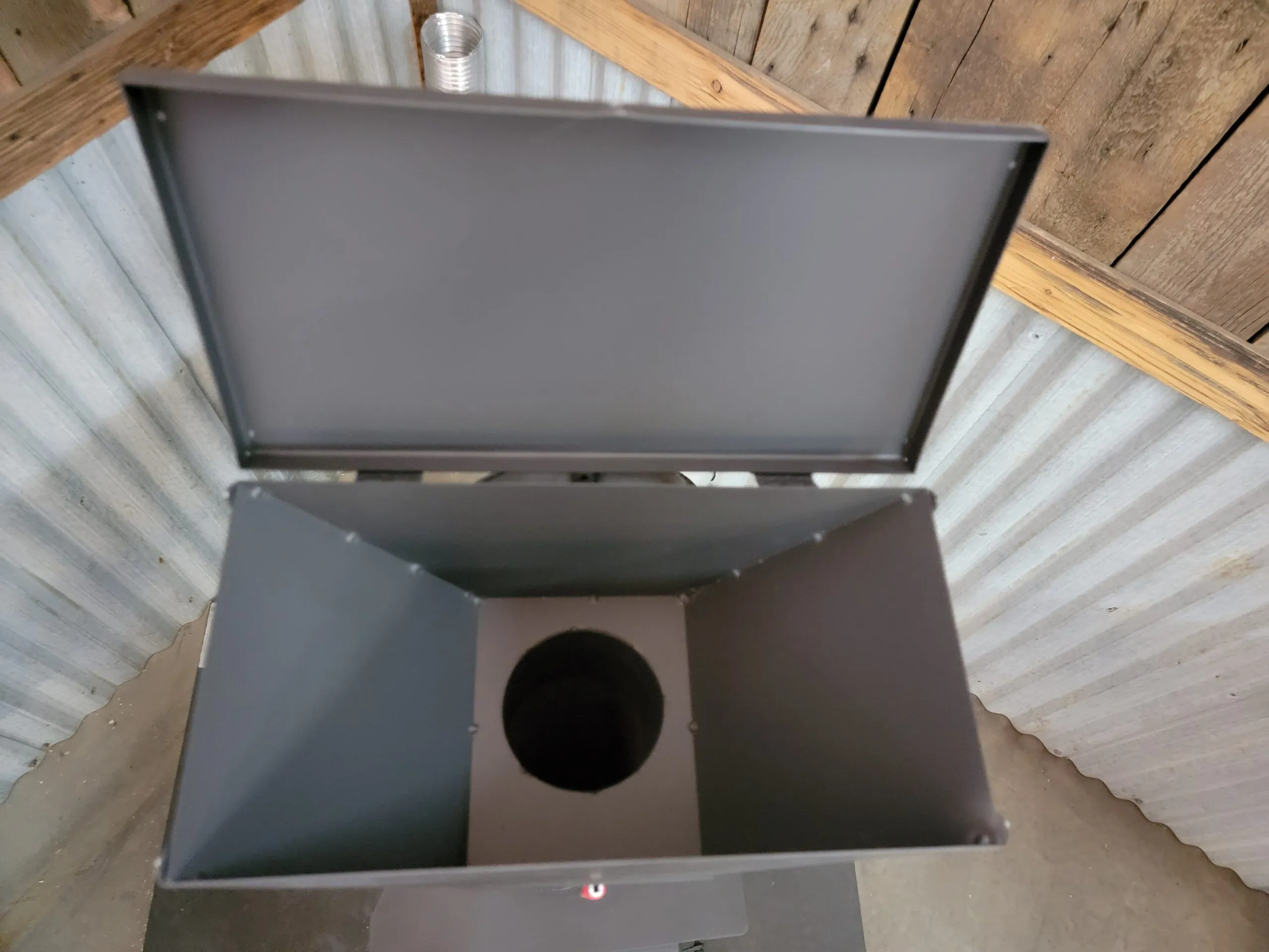 Mini Me 10lbs Pellet Hopper - Image 2